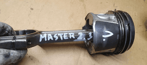 Tłok z korbowodem korbowód Opel Movano B Master III 2.3 DCI 6