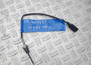 Czujnik temperatury spalin 03L906088FH audi A4 B8 1