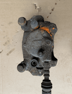 Zacisk hamulcowy prawy przód Ford S-MAX 2