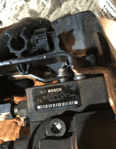 Pompa wtryskowa peugeot partner expert 206 207 307 1.4 1.6 hdi ford focus MK2 0445010102 9656300380 2