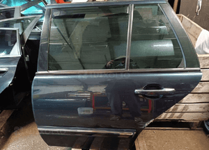 Drzwi tylne lewe kombi mercedes W210 e lift kpl 1
