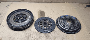 Sprzęgło dwumas koło dwumasowe tarcza docisk Audi A4 B6 1.8T 06B141031G 1