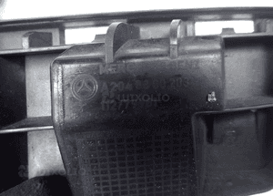 Ślizg zderzaka prawy tył mercedes W204 2048800203 2