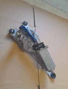 SILNICZEK WYCIERACZKI TYŁ HYUNDAI I20 98710-1J000 5