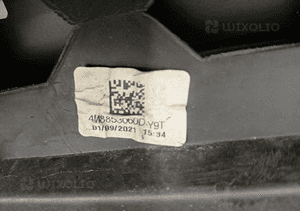 Listwa na drzwi prawa prawy przód audi Q8 4M8 4M8853960D 18- 3