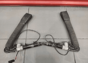 Bmw E60 E61 pas napinacz pirotechniczny lewy przód wtyczka sprawny oryginał 2