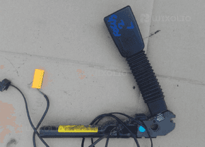 Ford Focus MK2 II 2 dopinacz napinacz pasa przod prawy 2
