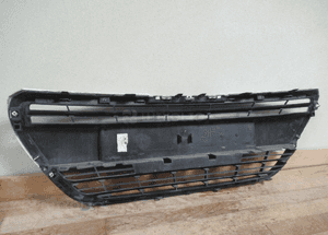 Grill gril atrapa peugeot 208 lift 2015-2019 9