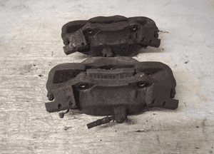 Range rover L322 3.6 TDV8 zaciski hamulcowe brembo przód komplet 4