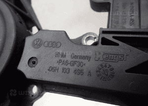Oddzielacz oleju audi A4 A5 A6 vw 06H103495A dostępne 2 sztuki 8