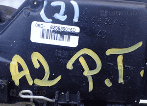 Zamek drzwi prawy tył audi A2 europa 8Z08390156D radom 2