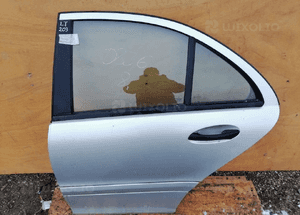 Mercedes c 203 drzwi tył  lewe srebrne lakier 744 1