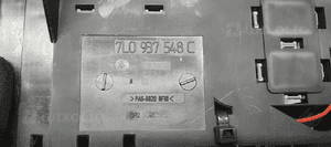 Skrzynka bezpieczników Touareg 3.0 TDI 7L0937555A 7L0937548C 6