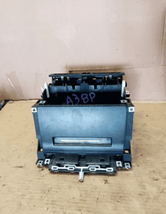 Ramka radia kieszeń dekor Audi A3 8P 8P0858005B 5