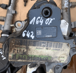 MERCEDES silnik głowica wtryski łapa om642 cdi 280 /3,0/320 głowica misa blok egr wtryski kolektor 11