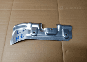 Osłona termiczna turbiny turbo BMW M5 G30 F90 4.4 V8 7856413 1