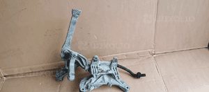 Łapa mocowanie skrzyni biegów Renault Trafic III Vivaro B 112332850R 112228161R 3
