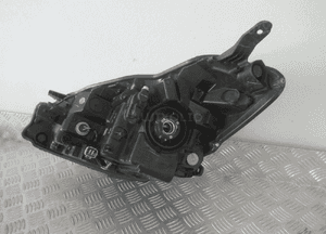 LAMPA PRZEDNIA PRZÓD PRAWA TOYOTA YARIS III 3 LIFT SOCZEWKA 2017-2020 25
