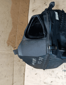 Obudowa filtra powietrza Audi A6 C6 3.2 FSI 4F0133835F 8