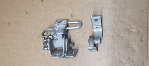 Zawias zawiasy drzwi prawy przód para Audi A3 8P 8E0831412B 1