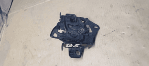 Zamek rygiel maski przód VW Passat B5 3B0823509K 2