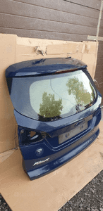 Klapa bagażnika tył Ford Focus MK3 Kombi RB 2