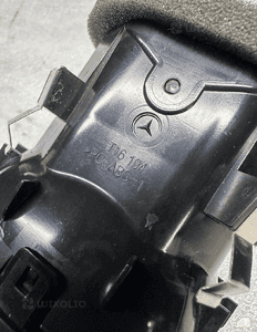 MERCEDES 447 lift kratka konsoli  czarna nawiew 5