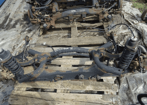 ZAWIESZENIE BELKA SANKI TYL OUTLANDER III 2.2 1