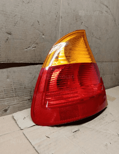 Lampa lewy tył tylna lewa BMW 3 E46 Kombi 2
