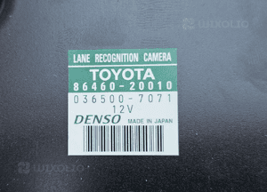 Toyota Avensis T27 kamera przód przednia 86460-20010 4