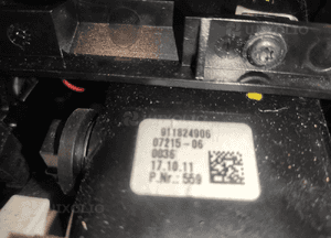 Bmw 7 F01 F02 osłona konsoli środkowej kratka nawiewu tył tylna stan bdb 15