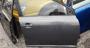 Toyota Avensis T25 03-08 drzwi przod prawe  1G 1