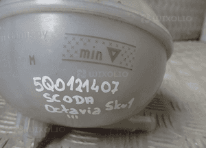 VW ZBIORNICZEK WYRÓWNAWCZY 5Q0121407 2