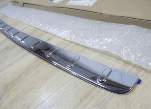 Mercedes gla ii 2 W247 listwa zderzaka tył chrom A2477251601 3