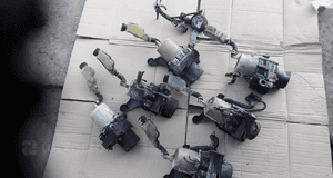 Mazda 3  BK 03-09  5 05-10 1.8 2.0 2.3 16V pompa wspomagania Elektryczna 1