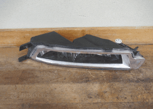 Halogen przeciwmgielny prawy vw passat B8 2014- 5