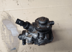 Pompa wtryskowa paliwa Audi Q5 3.0 TDI CTB 059130755CB 2