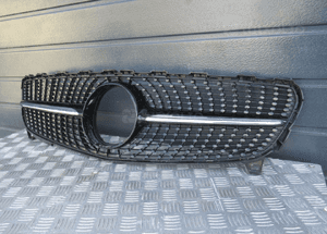 Grill gril atrapa mercedes a-klasa W176 amg lift 2015- 4