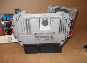 Komputer silnika bezpieczniki kluczyk fiat bravo ii 1.4 51805023B 503440180306 oryginał 4