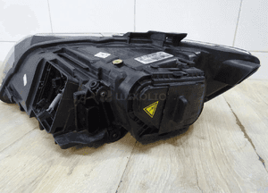 LAMPA LED prawy przód  SKRĘTNA audi Q7 4L0941004AD LLU 9