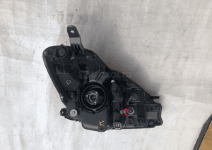 Toyota yaris iii 3 lift lampa lewa 14- 2