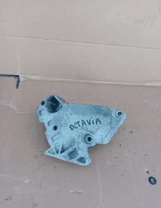 Łapa mocowanie silnika Skoda Octavia II 2.0 FSI 06F199207H 1