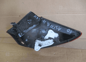 Lampa prawa lewa tył tylna opel astra j iv 4 hb 2