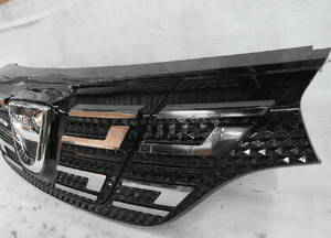 Dacia spring cały idealny grill atrapa 3