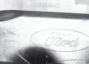 Ford ecosport prawa kratka zderzaka ramka halogenu GN15-15A298-A llu 9