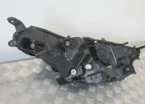 Lampa przednia przód lewa toyota yaris 4 iv full led 2019- 11