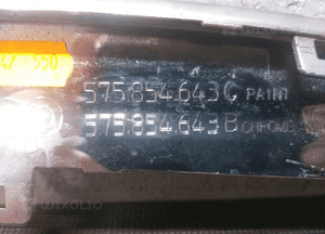 ATRAPA GRILL CHROM SEAT ATECA 575854643C 3