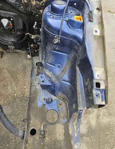 VW Golf 5 V plus podłużnica cwiartka przód przednia prawa lewa 1