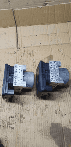 Pompa ABS sterownik Renault Trafic III Vivaro B 476601418R 93459794 3
