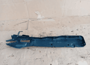 Osłona zaślepka błotnika lewa Ford Focus MK2 4M51-16A563-AC 3